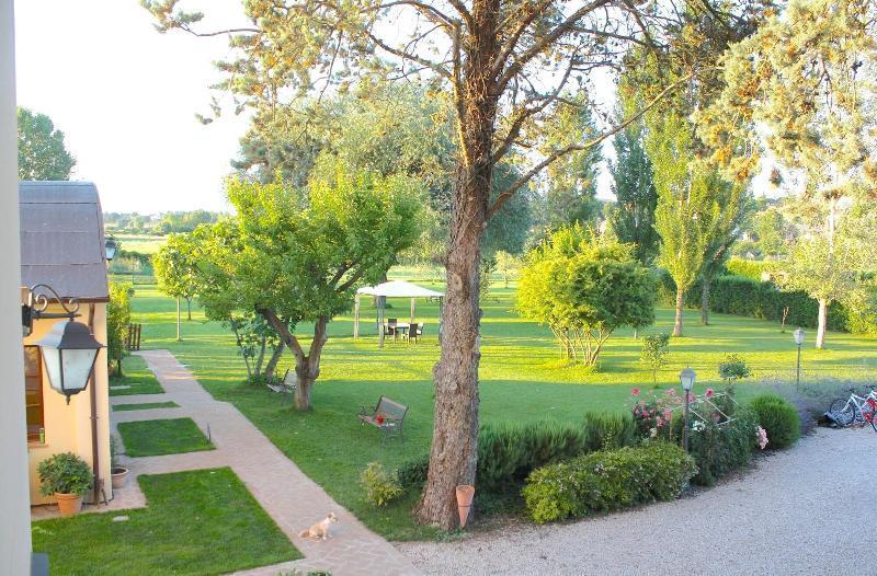 Гостевой дом Residenza Porta Guelfa Беванья Экстерьер фото